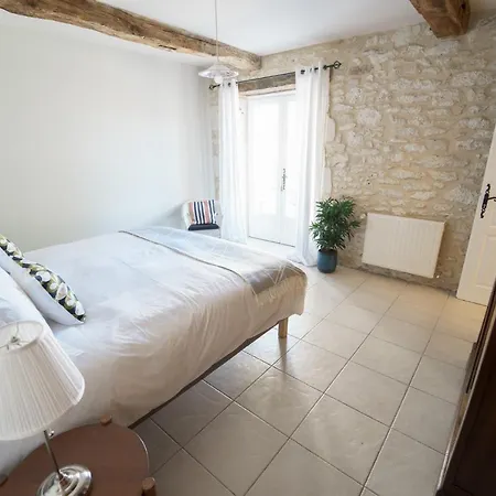 The Old Presbytery Bed & Breakfast Saint-Andre-et-Appelles