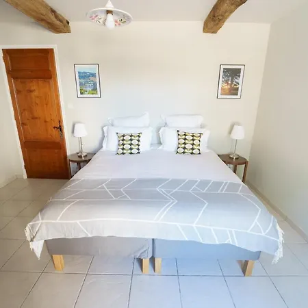 The Old Presbytery 4*